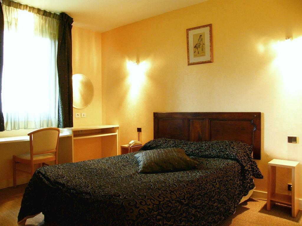 Hotel-Restaurant De L'Abbaye Plancoet Екстер'єр фото